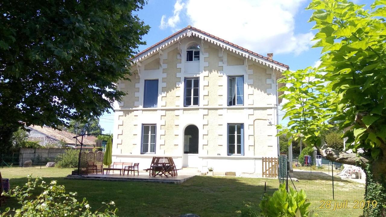 Bed and Breakfast Montplaisir Montendre Esterno foto