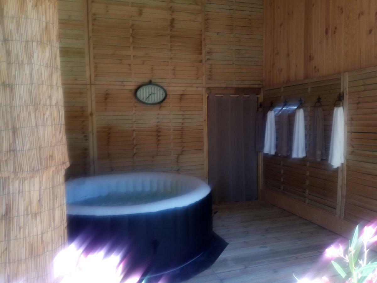 Bed and Breakfast Montplaisir Montendre Esterno foto
